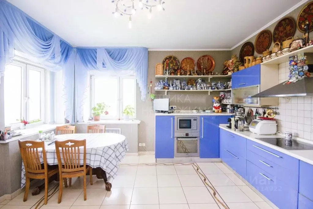 3-к кв. Тюменская область, Тюмень ул. Кирова, 6 (127.5 м) - Фото 1