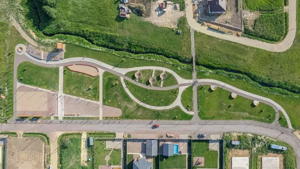 Участок в Ленинградская область, Гатчинский муниципальный округ, д. ... - Фото 2