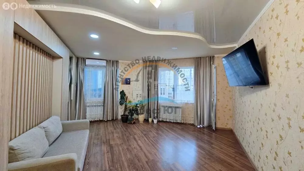 2-комнатная квартира: Анапа, Промышленная улица, 2 (104 м) - Фото 1