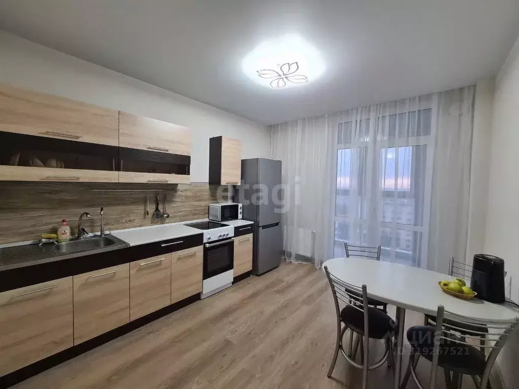 2-к кв. Белгородская область, Белгород ул. Щорса, 37в (63.2 м) - Фото 0