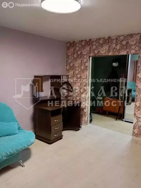 2-комнатная квартира: Кемерово, улица Веры Волошиной, 37 (50 м) - Фото 1