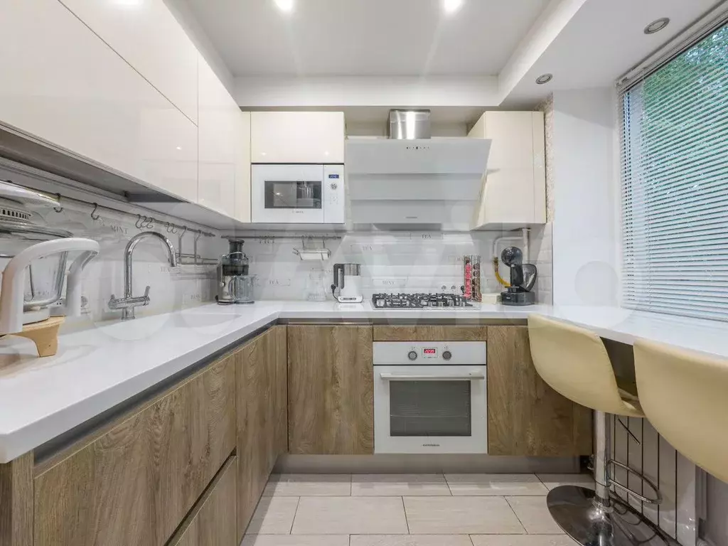 3-к. квартира, 58 м, 3/5 эт. - Фото 0