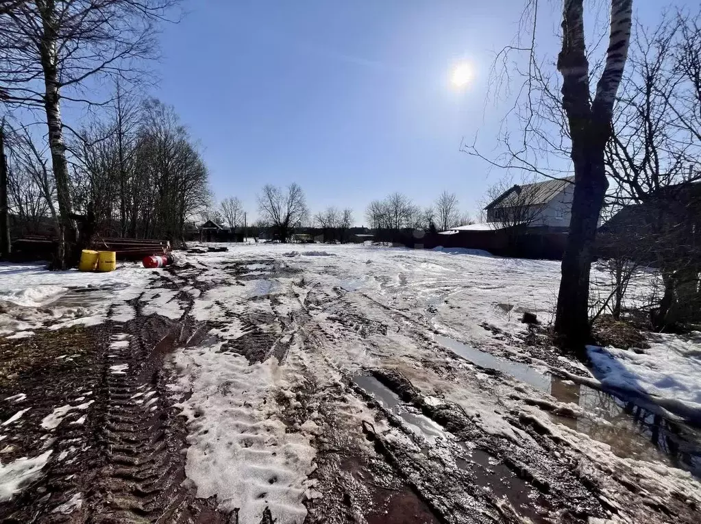 Участок в Ленинградская область, Киришский район, Будогощь пгт ул. ... - Фото 1