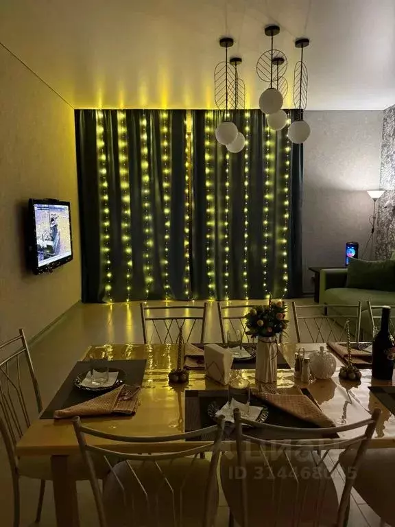 Дом в Свердловская область, Екатеринбург Вторчермет жилрайон, пер. ... - Фото 1