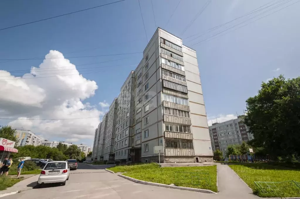 3-к кв. Новосибирская область, Новосибирск Нижняя Ельцовка мкр, ул. ... - Фото 0
