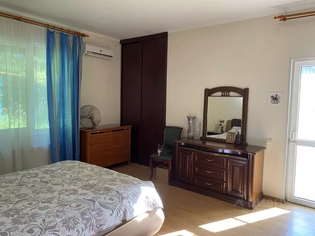 Дом в Краснодарский край, Сочи Курортный просп., 120/9 (200 м) - Фото 1