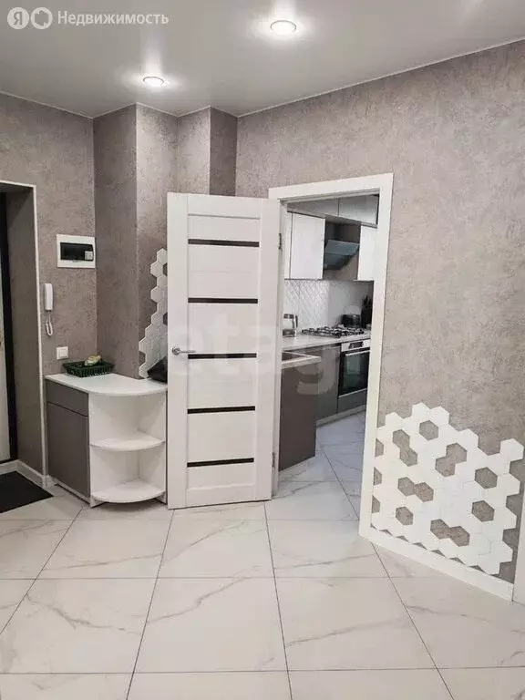 2-комнатная квартира: Тверь, ул. Планерная, 10 (59 м) - Фото 1