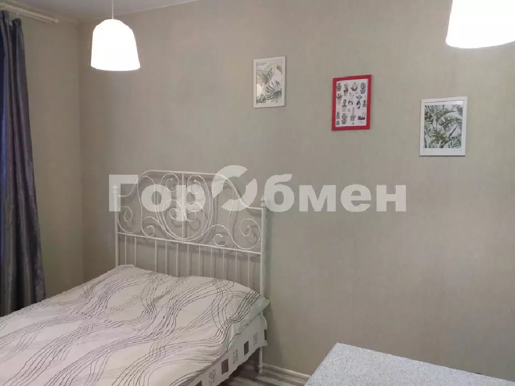 Продается 4-комнатная квартира - Фото 2