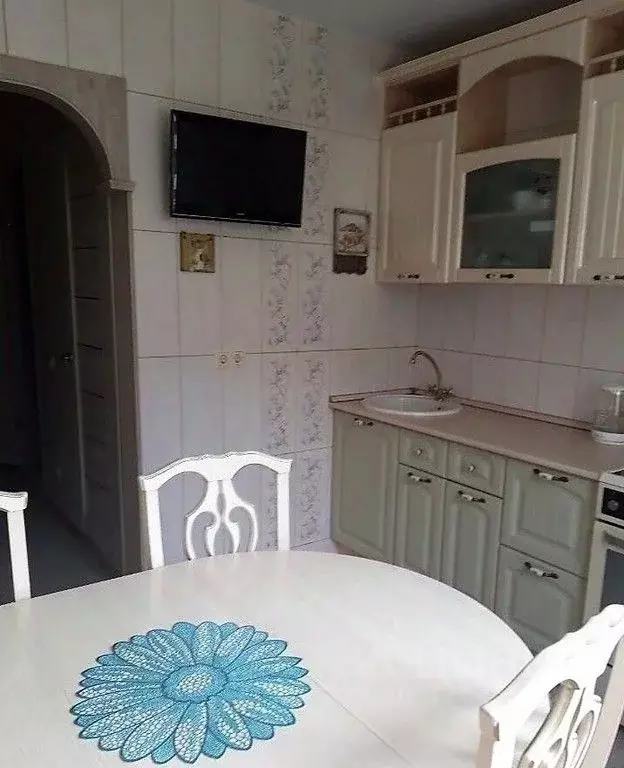 1-к кв. Омская область, Омск ул. Крупской, 27к2 (42.0 м) - Фото 2