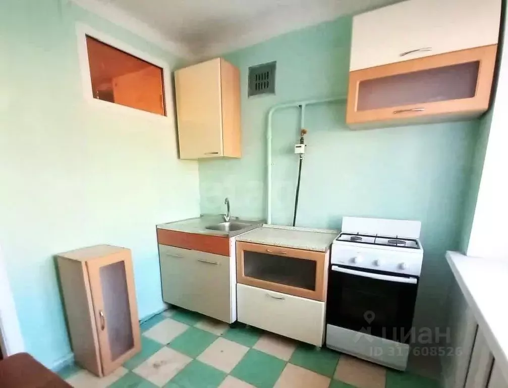 2-к кв. Омская область, Омск ул. Серова, 4А (43.0 м) - Фото 0