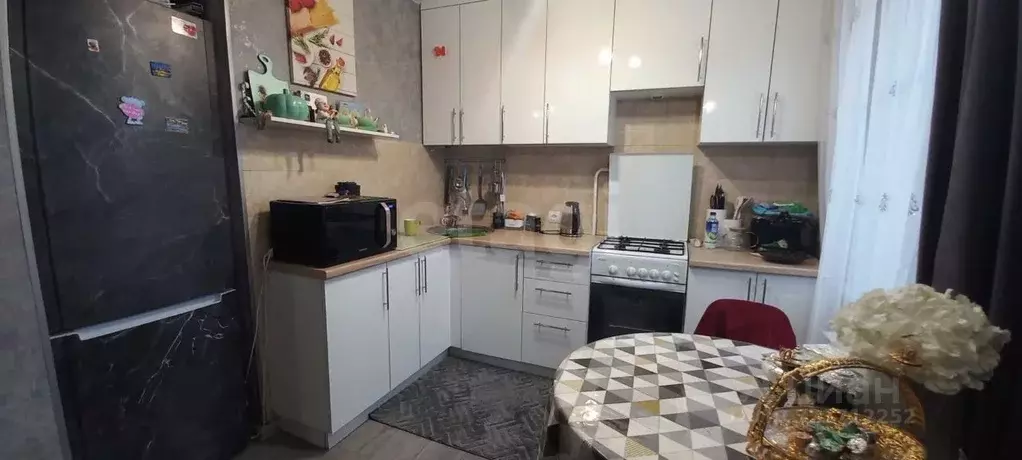 2-к кв. Омская область, Омск ул. Василия Товстухо, 5 (45.4 м) - Фото 1