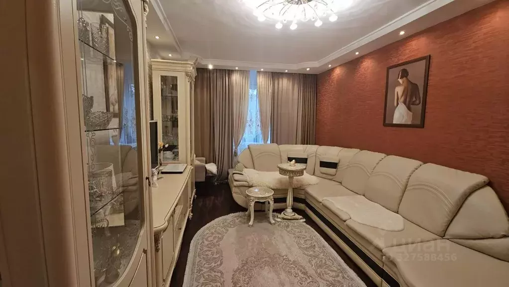 2-к кв. Коми, Ухта Комсомольская пл., 7/10 (46.0 м) - Фото 1