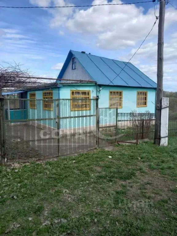 Дом в Воронежская область, Семилукский район, с. Перлевка Холмистая ... - Фото 1