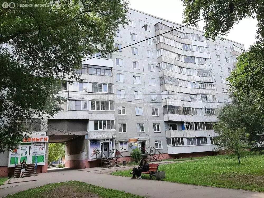 3-комнатная квартира: Омск, улица Кирова, 10 (62.8 м) - Фото 1