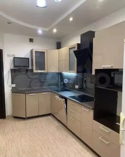 1-к. квартира, 55 м, 6/15 эт. - Фото 0