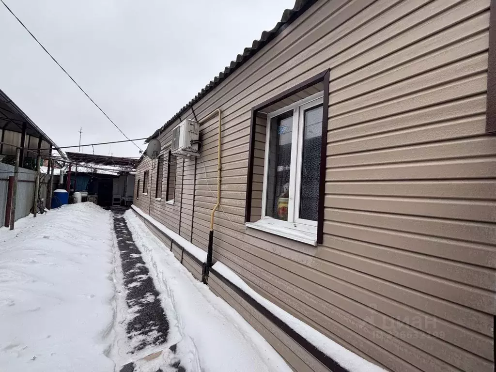 Дом в Ростовская область, Азов Азовский район, Московская ул., 212 (45 ... - Фото 1