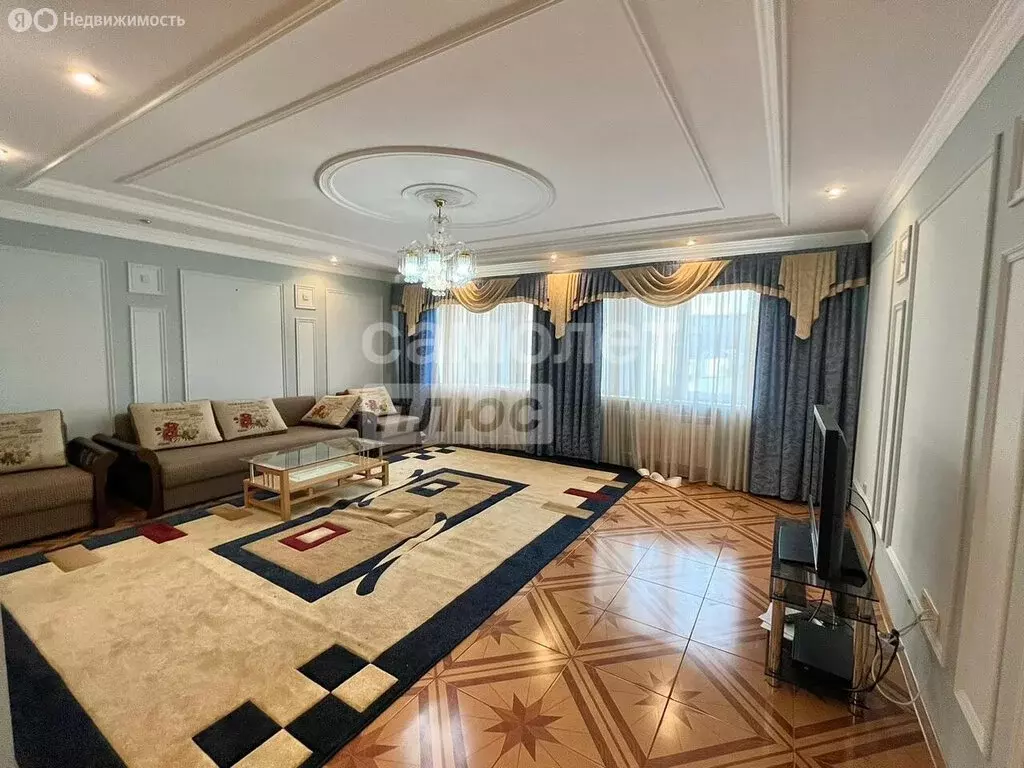 4-комнатная квартира: Ессентуки, улица Нелюбина, 25А (177.5 м) - Фото 2