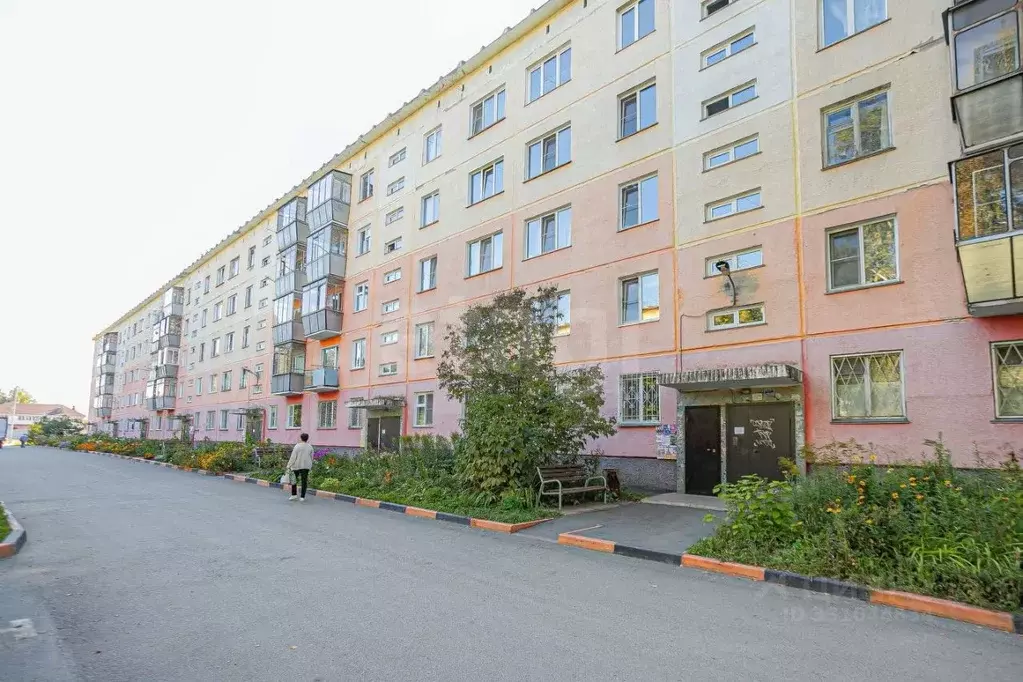 3-к кв. Новосибирская область, Бердск ул. Микрорайон, 70 (58.0 м) - Фото 1