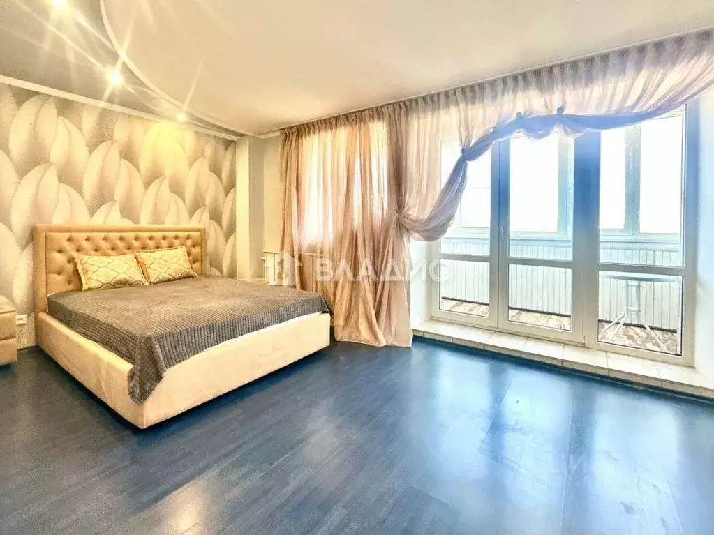 3-к кв. Калужская область, Калуга Хрустальная ул., 10 (148.6 м) - Фото 1