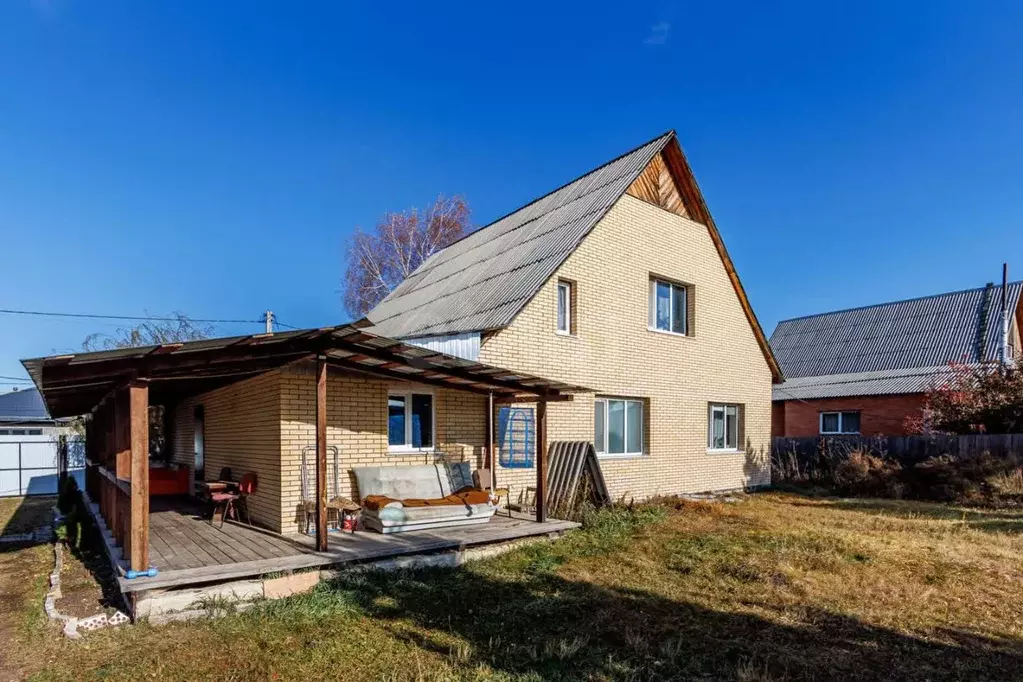 Дом в Тюменская область, с. Исетское ул. Светлая, 1 (239 м) - Фото 1