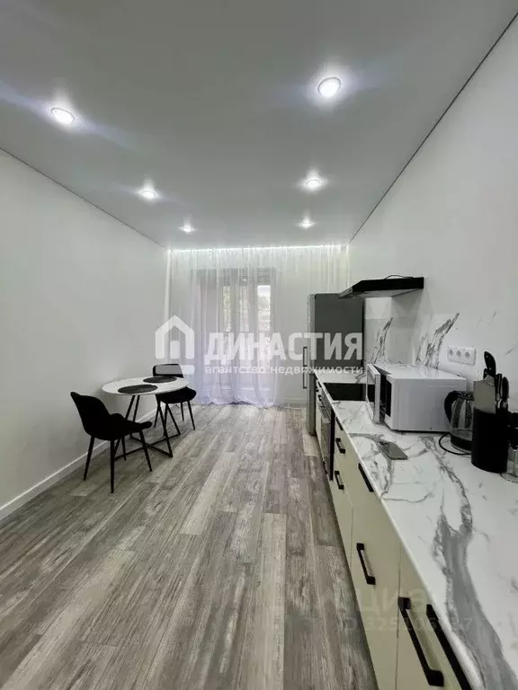 2-к кв. Пензенская область, Пенза ул. Глазунова, 10 (72.2 м) - Фото 2