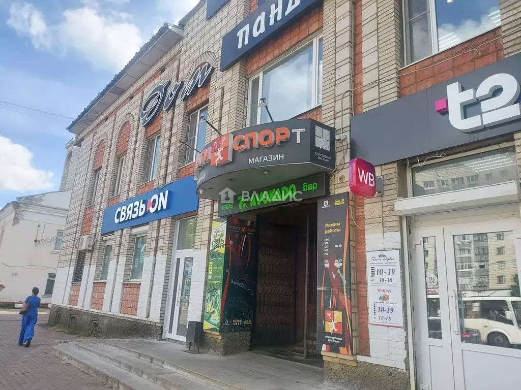 Торговая площадь в Коми, Сыктывкар Коммунистическая ул., 19А (67 м) - Фото 0