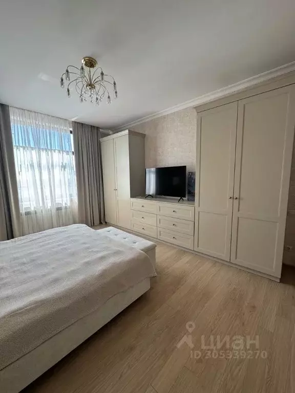 3-к кв. Татарстан, Казань ул. Кави Наджми, 22А (100.0 м) - Фото 1