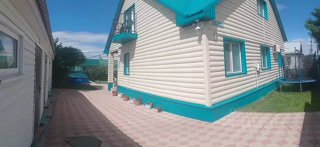 Дом в Оренбургская область, Соль-Илецк ул. Пугачевская, 96 (100 м) - Фото 0
