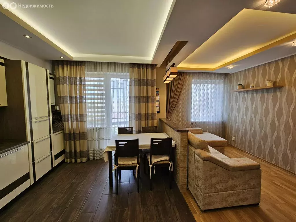 3-комнатная квартира: Калининград, улица Генерала Раевского, 4 (70.4 ... - Фото 0