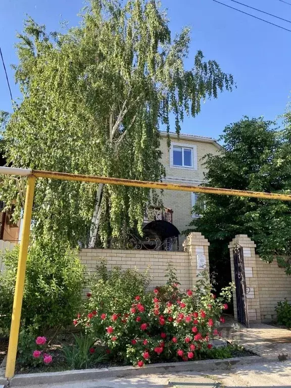 Дом в Астраханская область, Астрахань с. Новолесное, ул. 3-я ... - Фото 1