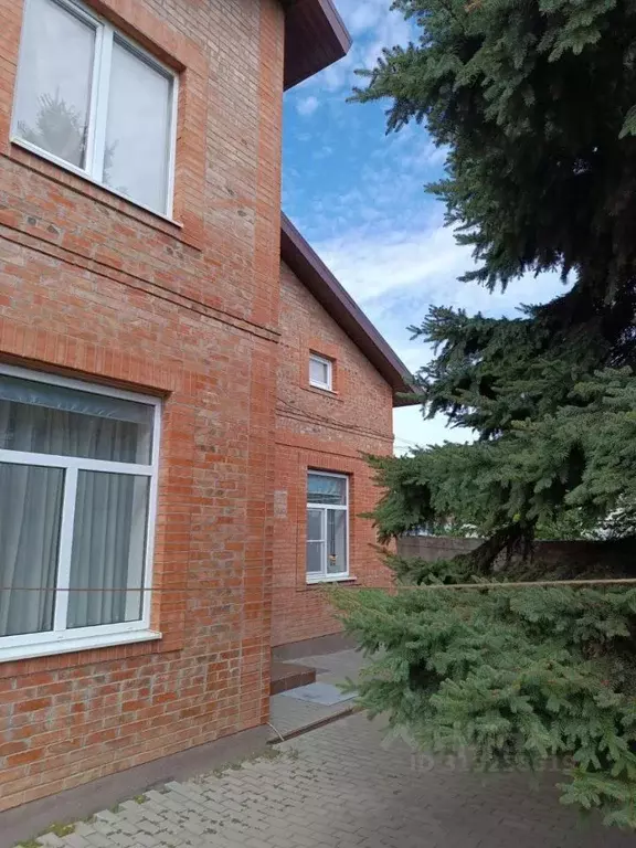 Дом в Ростовская область, Ростов-на-Дону Фурмановская ул., 8 (180 м) - Фото 0