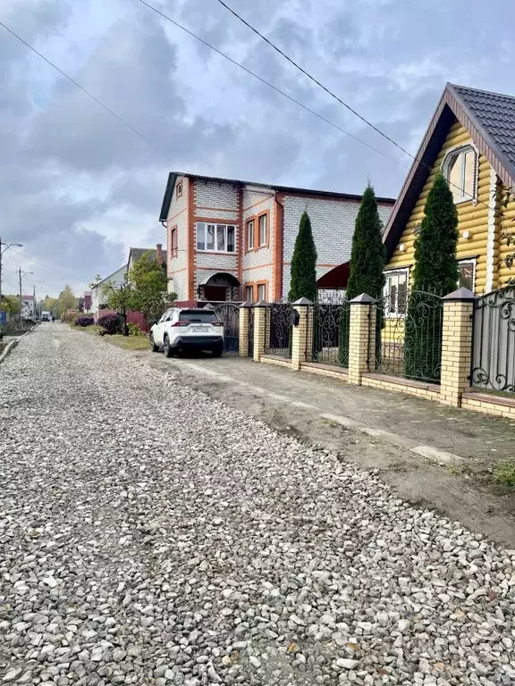 Дом в Брянская область, Брянск ул. Клары Цеткин, 47 (200 м) - Фото 2