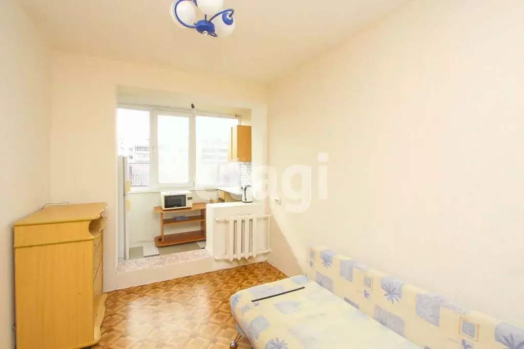 1-к кв. Тюменская область, Тюмень ул. Седова, 66 (12.6 м) - Фото 1