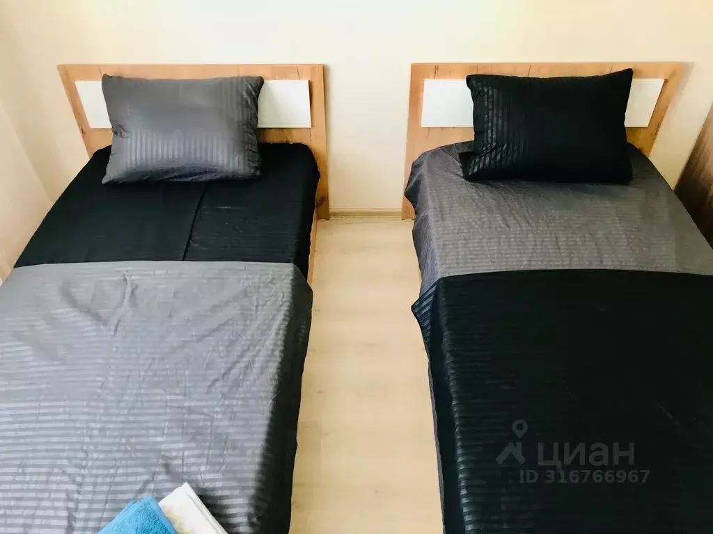 2-к кв. Удмуртия, Ижевск Курортная ул., 8 (60.0 м) - Фото 1