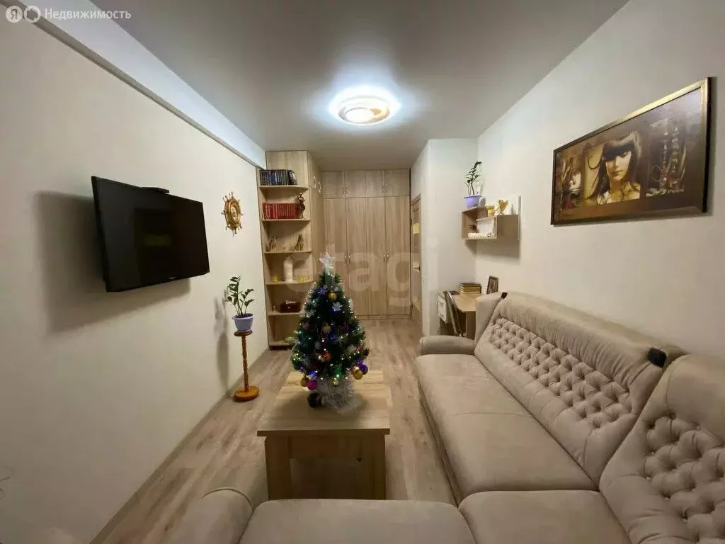 1-комнатная квартира: Алушта, улица 60 лет СССР, 29 (35 м) - Фото 0