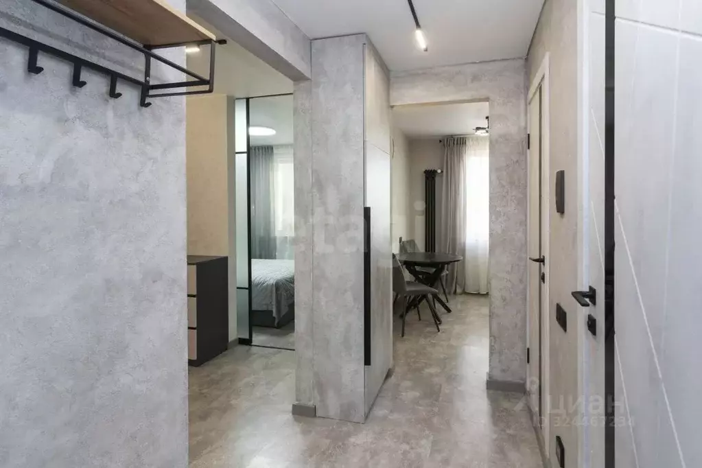 1-к кв. Тюменская область, Тюмень проезд Стахановцев, 1 (32.9 м) - Фото 1