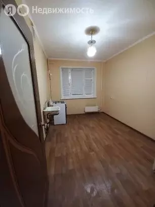 3-комнатная квартира: Нижнекамск, проспект Химиков, 1Б (79.9 м) - Фото 1