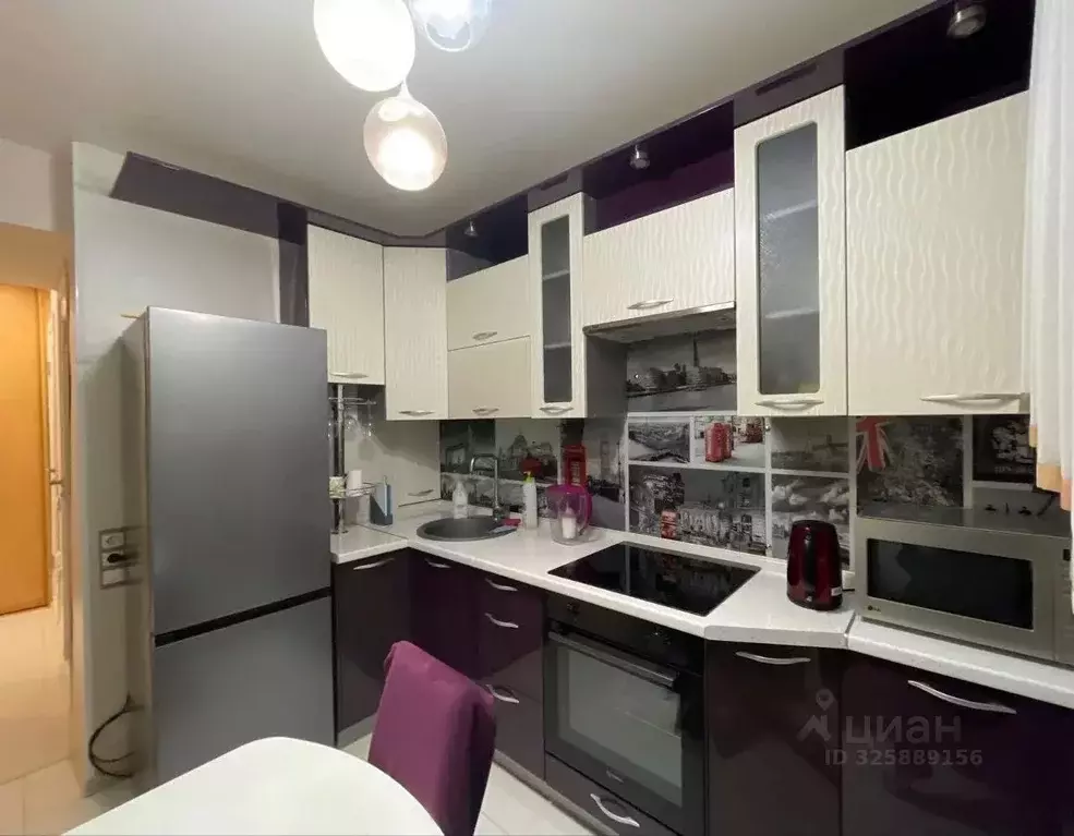 2-к кв. Свердловская область, Екатеринбург ул. Родонитовая, 15 (48.0 ... - Фото 1