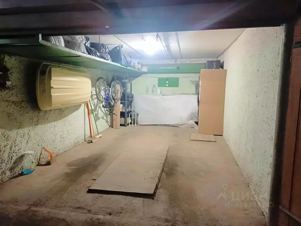 Гараж в Самарская область, Тольятти 15-й кв-л, бул. Космонавтов, 3Ас1 ... - Фото 1