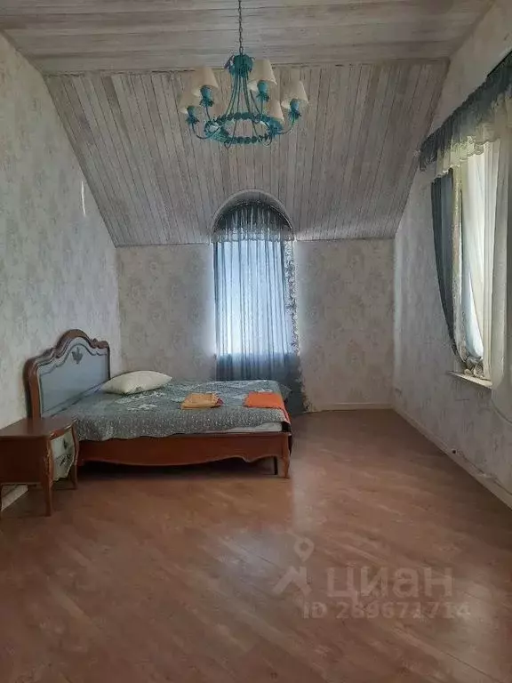 Дом в Дагестан, Махачкала Караман-5 мкр, туп. 3-й Хвойный, 18 (200 м) - Фото 0