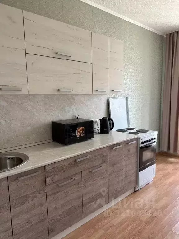 1-к кв. Омская область, Омск Звездная ул., 6 (44.0 м) - Фото 1