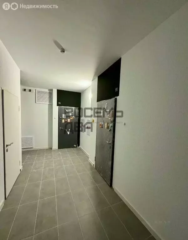 Квартира-студия: Симферополь, проспект Александра Суворова, 21 (37 м) - Фото 2