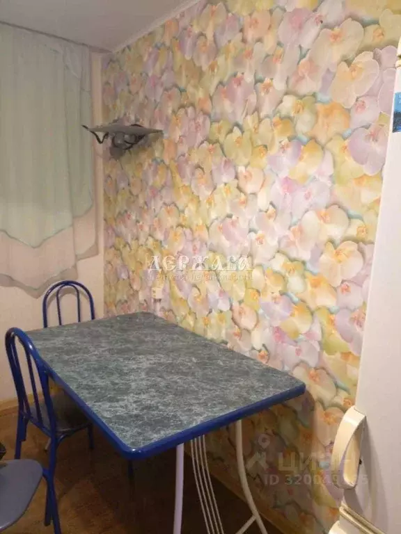 2-к кв. Белгородская область, Старый Оскол пер. Мира, 16 (52.0 м) - Фото 1