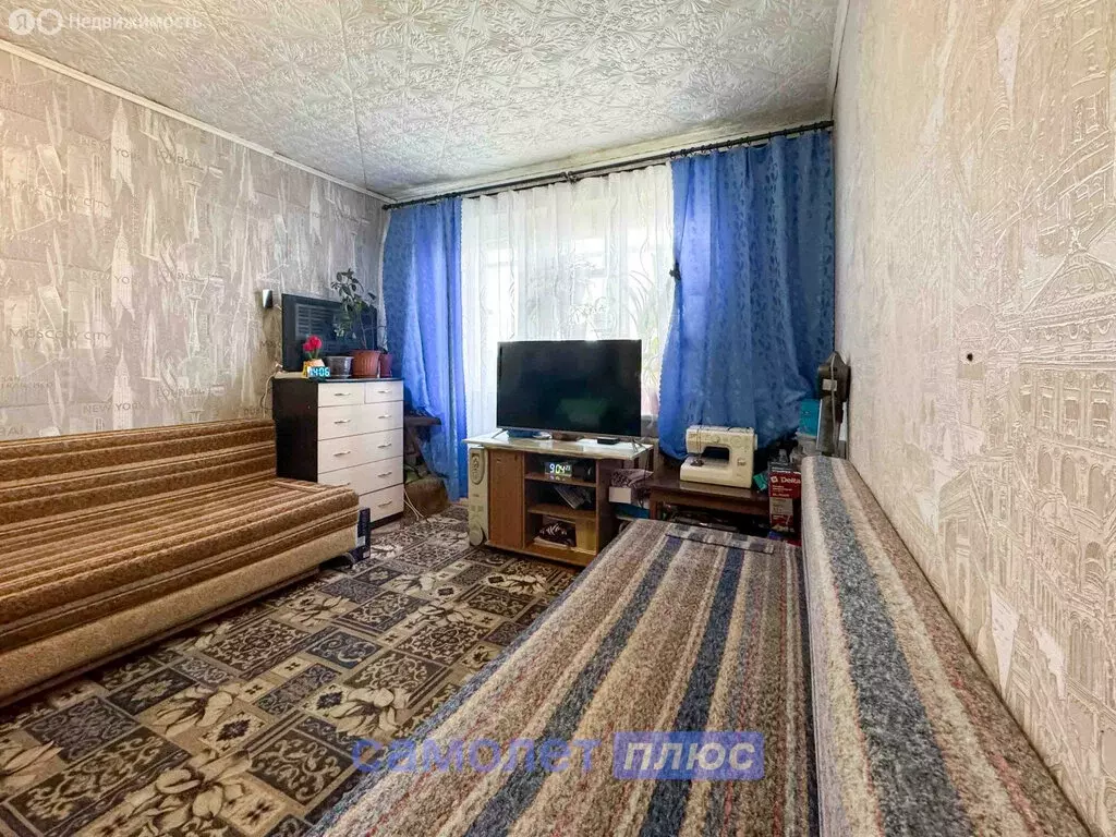 2-комнатная квартира: Чебоксары, улица Композитора Максимова, 8/10 ... - Фото 0