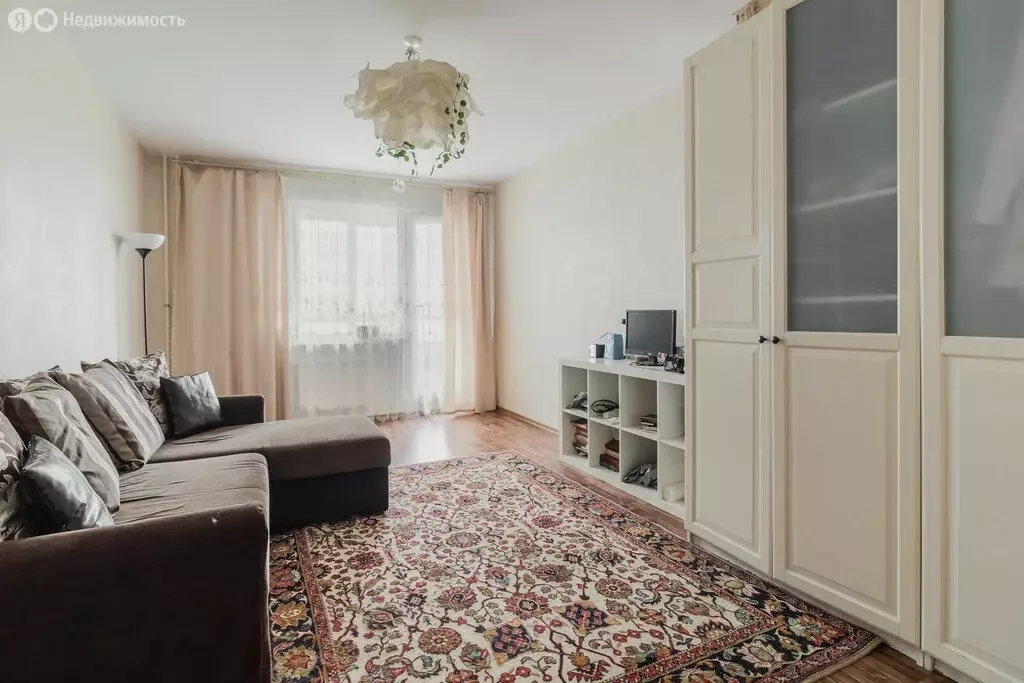 3-комнатная квартира: Санкт-Петербург, улица Маршала Казакова, 68к1 ... - Фото 0