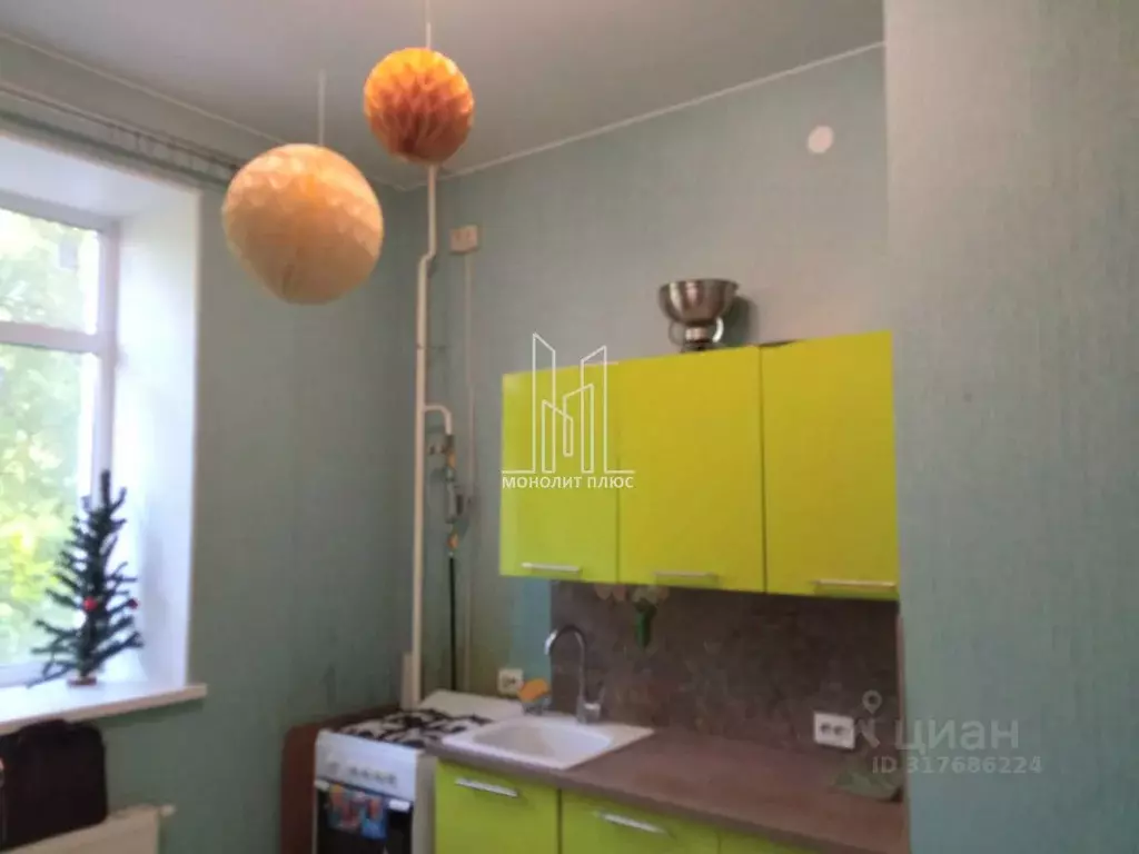 3-к кв. Санкт-Петербург, Санкт-Петербург, Кронштадт Красная ул., 8к1 ... - Фото 0