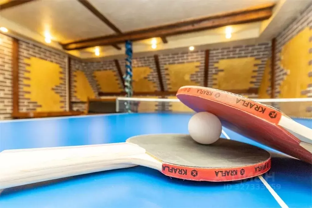 Дом в Ханты-Мансийский АО, Сургут ул. Домостроителей, 15 (100 м) - Фото 1