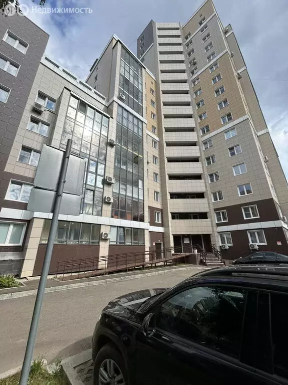 2-комнатная квартира: Киров, Красноармейская улица, 82А (70.7 м) - Фото 0