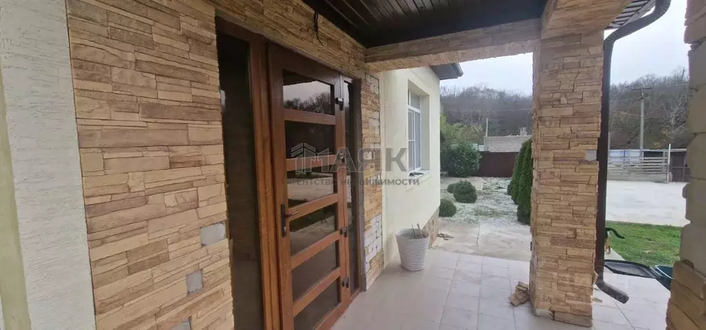 Дом в Краснодарский край, Анапа муниципальный округ, с. Варваровка ул. ... - Фото 2