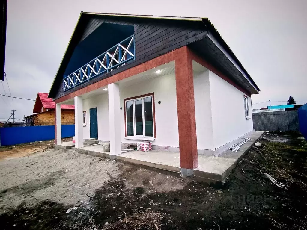 Дом в Иркутская область, Шелеховский район, с. Баклаши Ангарская ул. ... - Фото 1